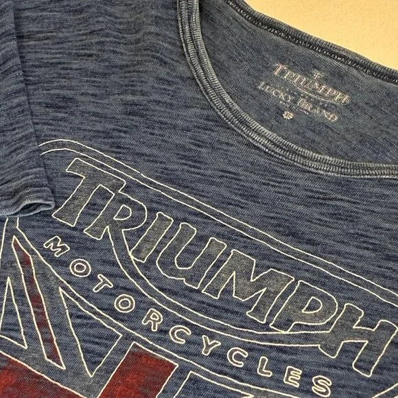 Triumph Lucky Brand Mens XL Shirt Short Sleeve Blue Burnout Graphic Logo Patch - Picture 1 of 9